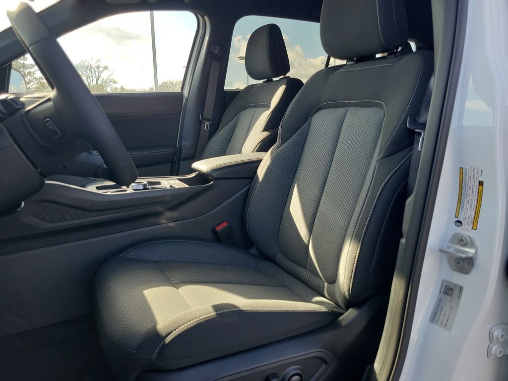 New 2026 Bright White Clearcoat Jeep Laredo image 19