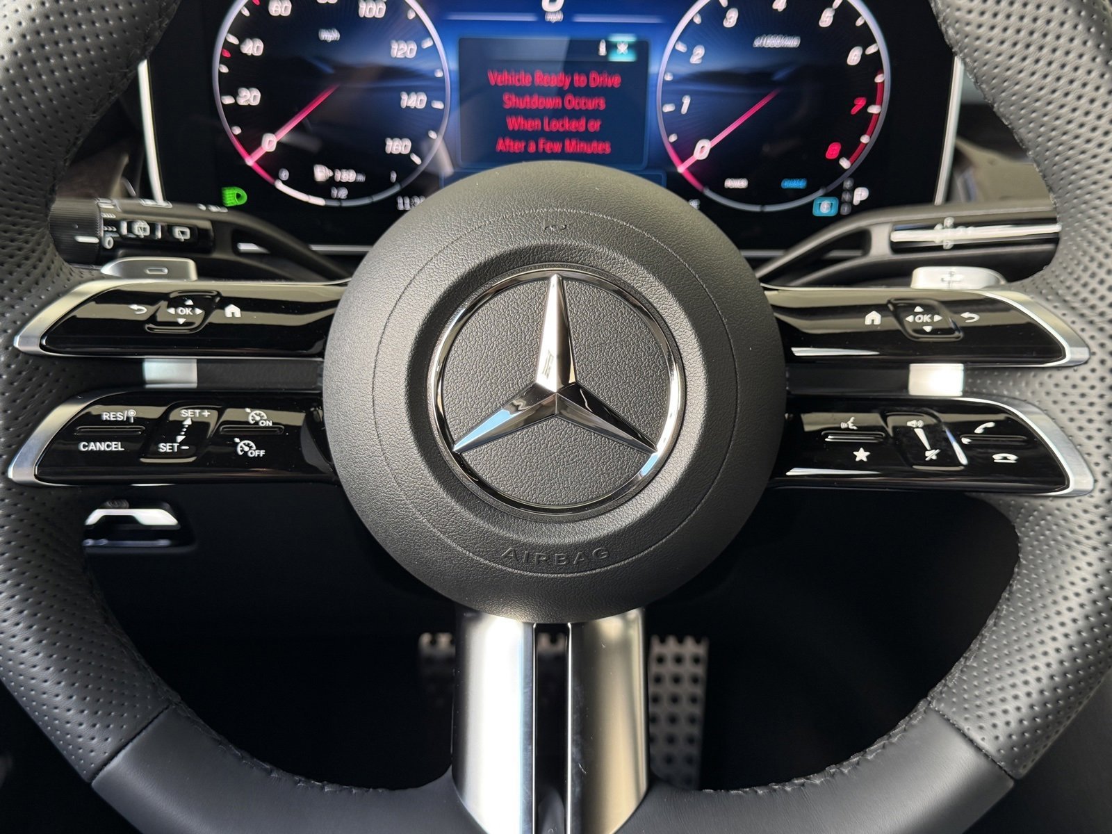 New 2026 Obsidian Black Metallic Mercedes-Benz GLC 300 image 35