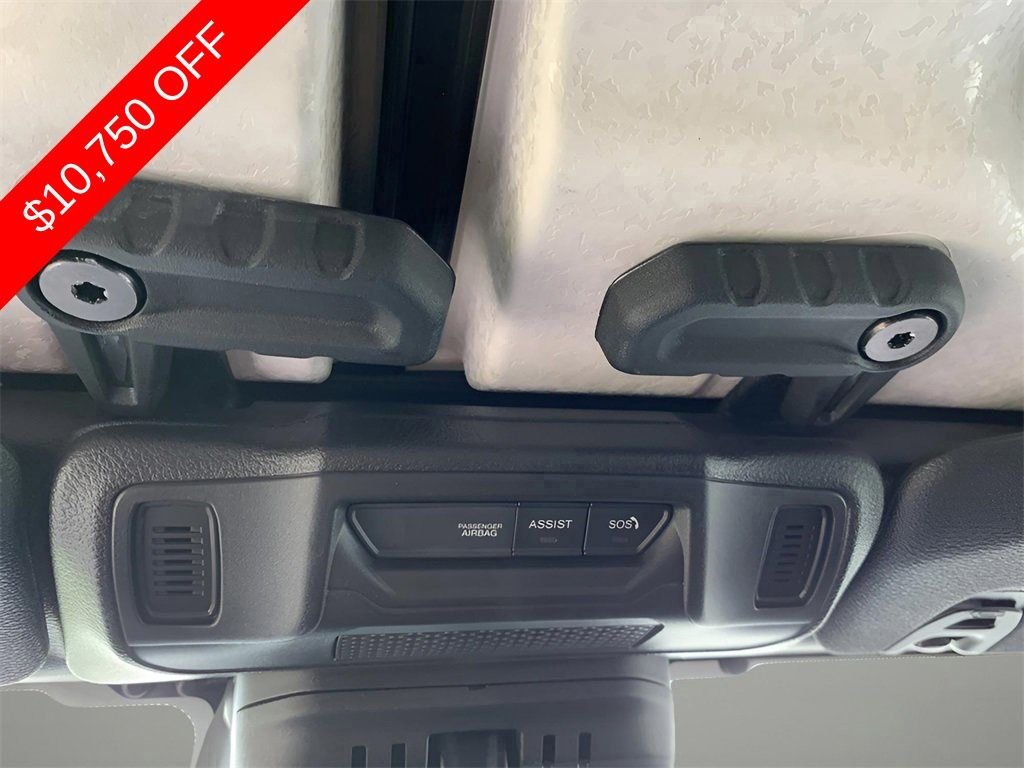2025 Jeep Wrangler 4-Door Rubicon - Photo 31