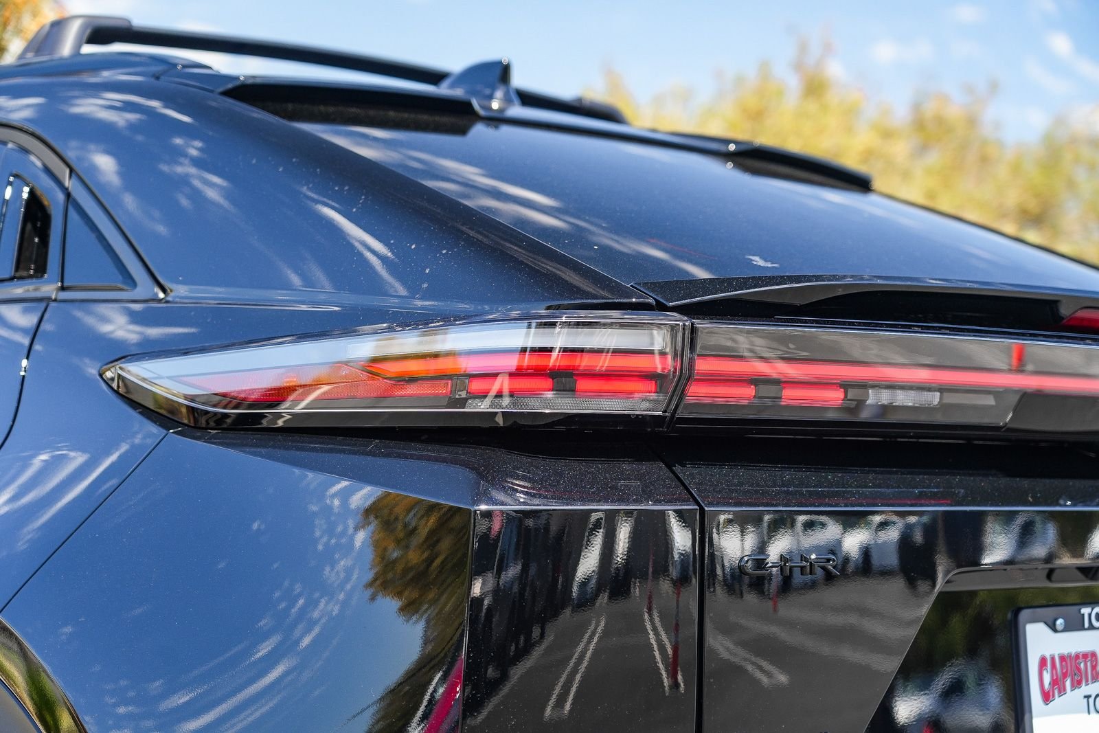 2026 Toyota C-HR SE - Photo 9