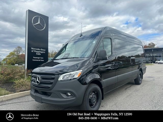 2026 Mercedes-Benz Sprinter 2500 170 WB High Roof's photo