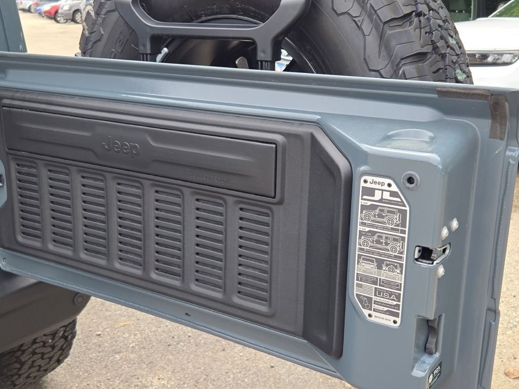 New 2026 Anvil Clearcoat Jeep Rubicon X image 15