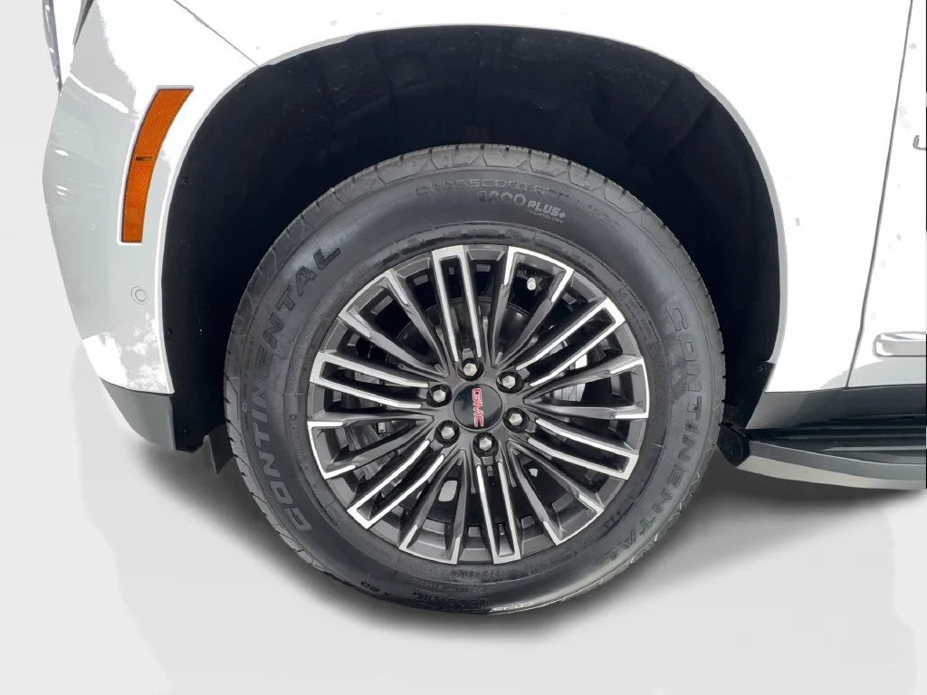 Used 2026 White GMC Elevation image 12