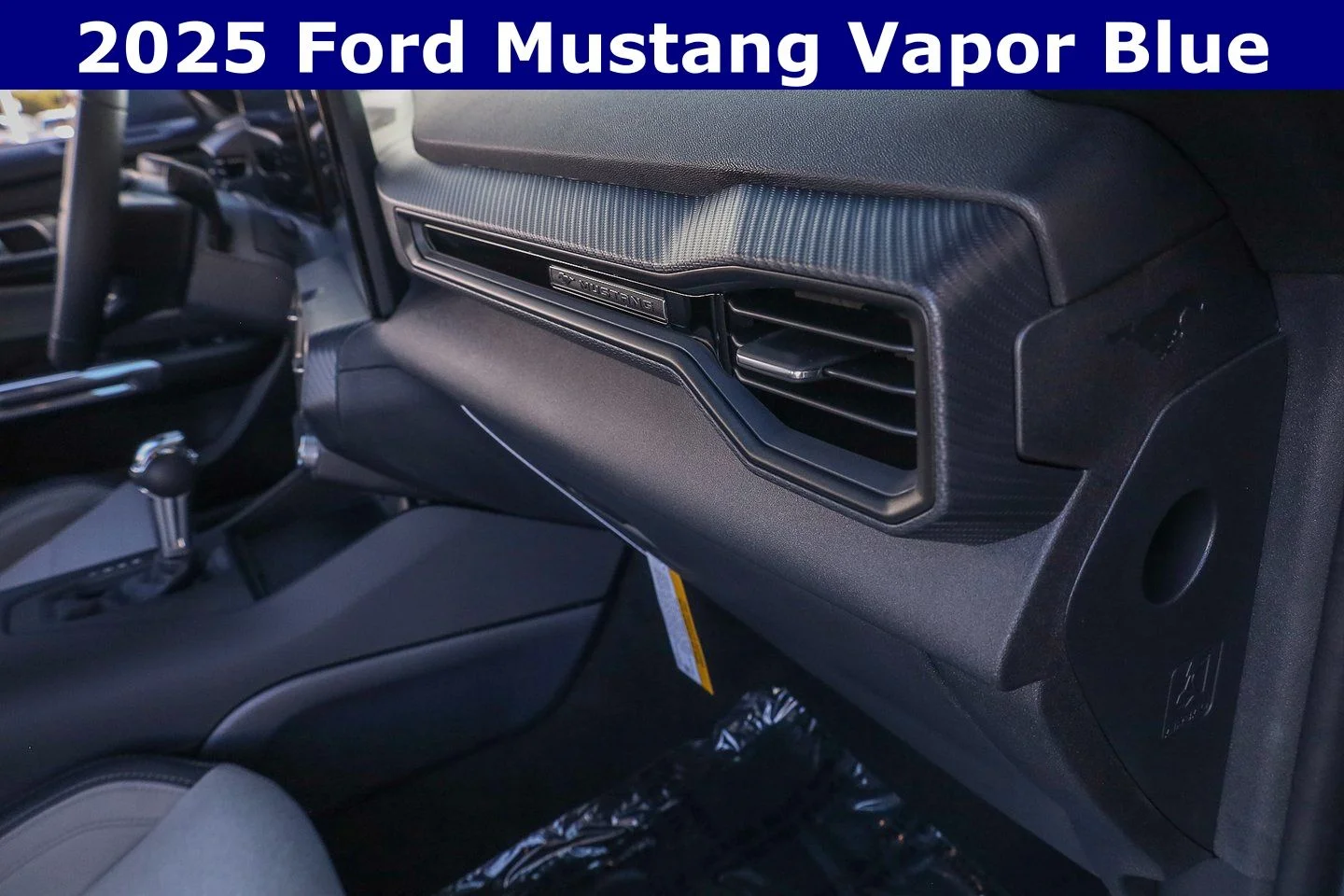 2025 Ford Mustang EcoBoost Fastback - Photo 32