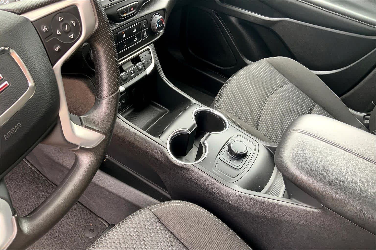 2024 GMC Terrain SLE - Photo 16