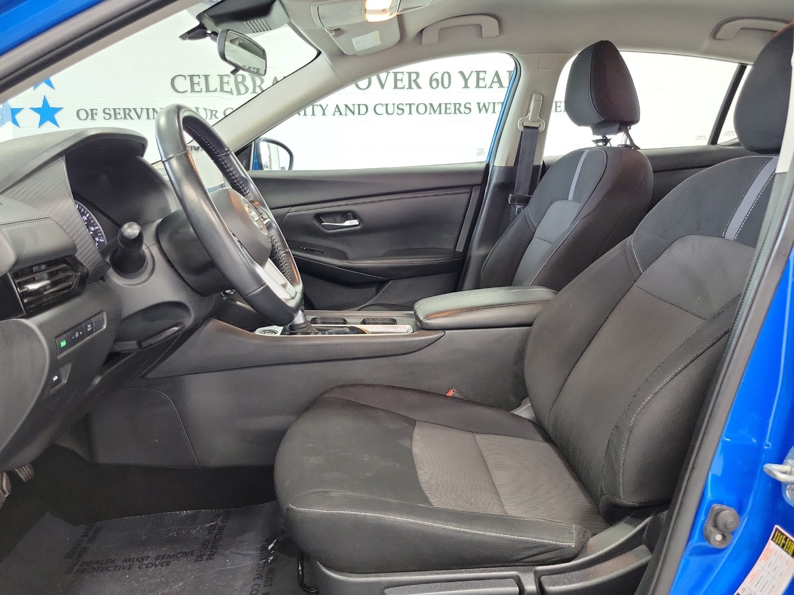 Used 2022 Blue Nissan SV image 8