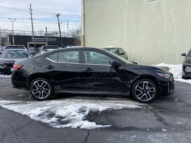 Certified Used 2025 Super Black Nissan SR image 3