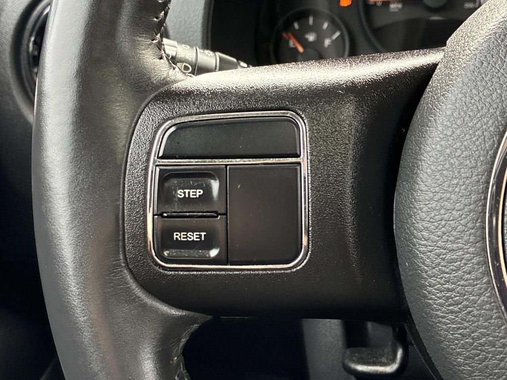 Used 2017 Gray Jeep Latitude image 22