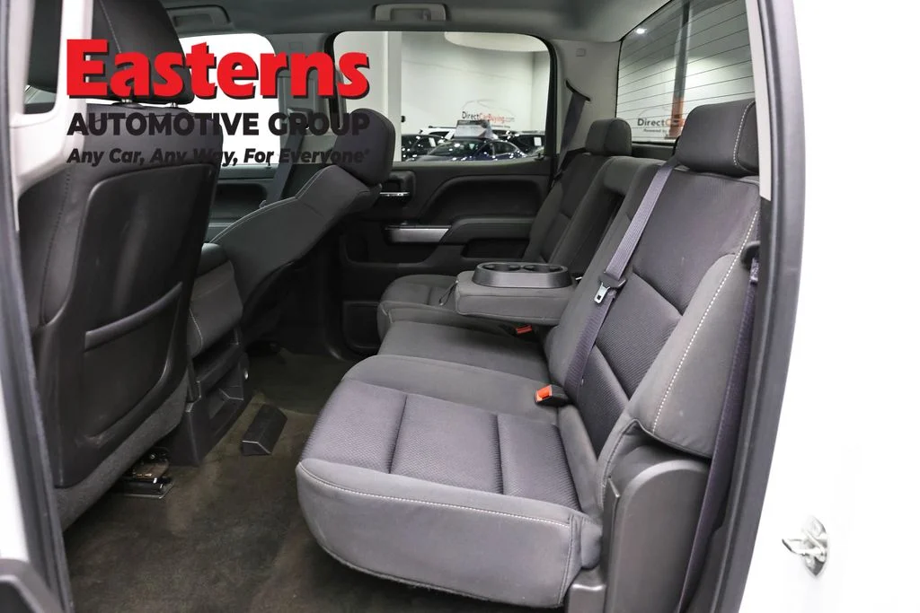 Used 2015 White Chevrolet LT image 23