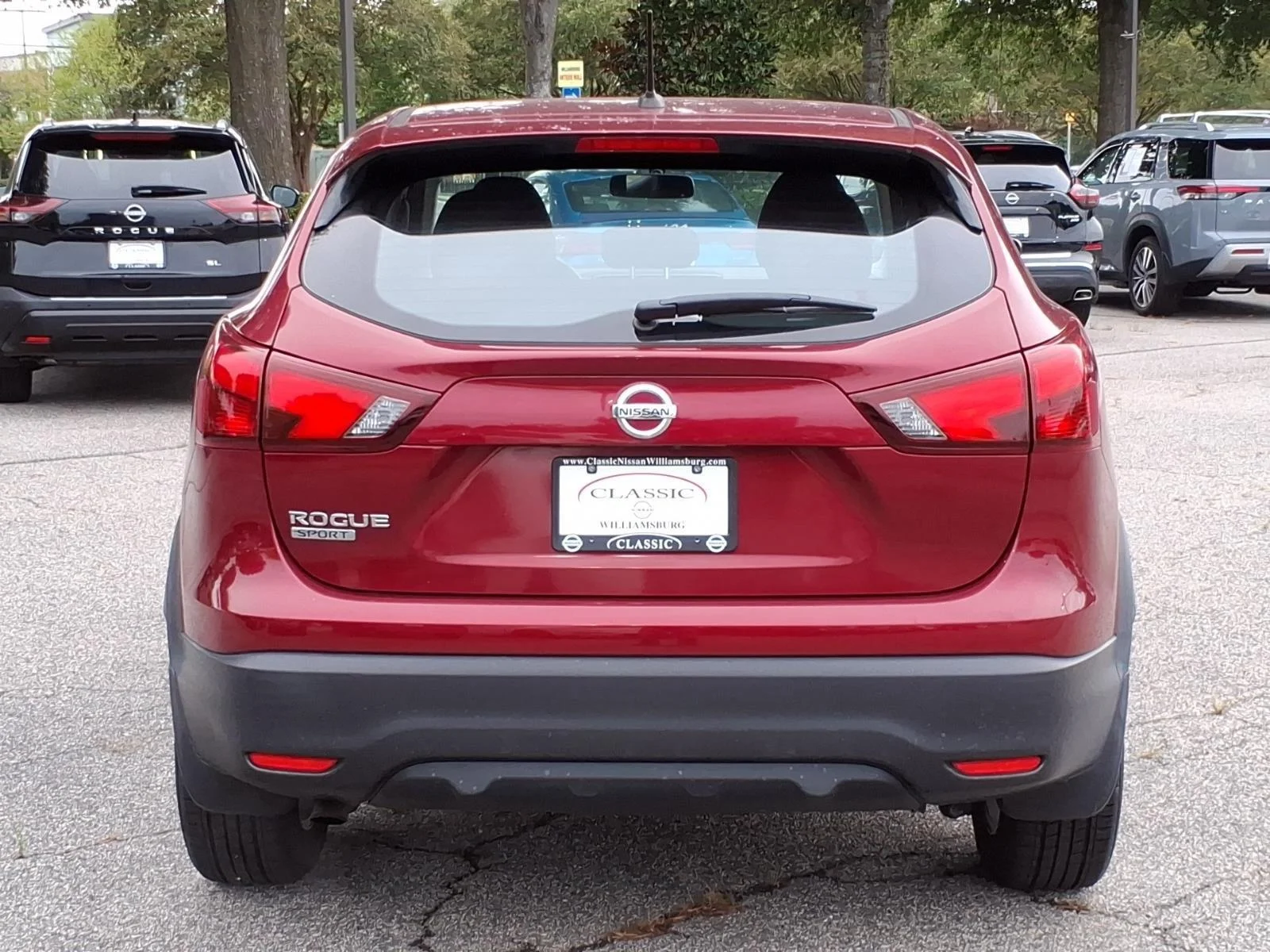 Used 2019 Scarlet Ember Tintcoat Nissan S image 8