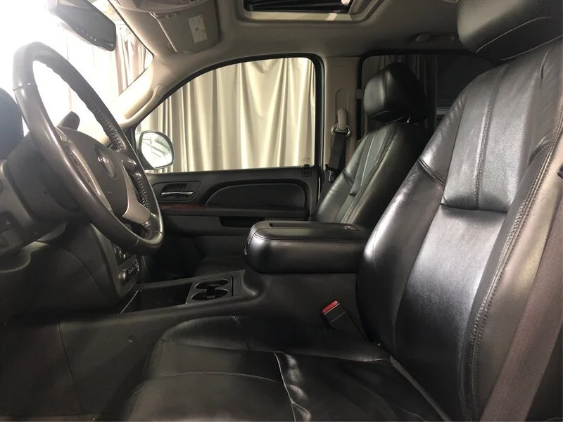 Used 2010 Pure Silver Metallic GMC SLT image 9