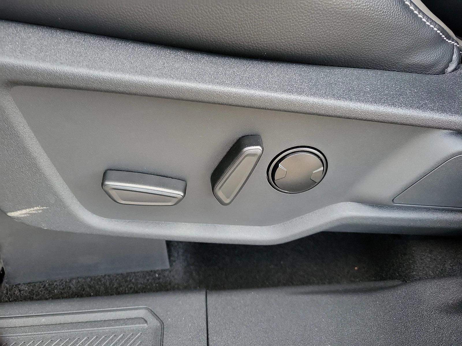 New 2025 Desert Sand Ford Outer Banks&reg; image 13