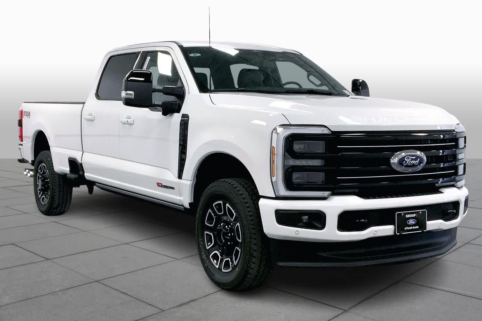 New 2026 Star White Metallic Tri-Coat Ford F-350® Platinum® image 2