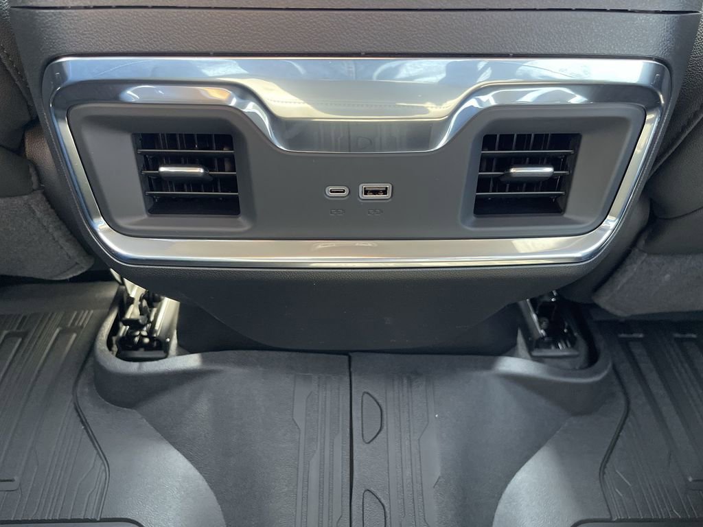 New 2026 Sterling Metallic GMC Elevation image 22