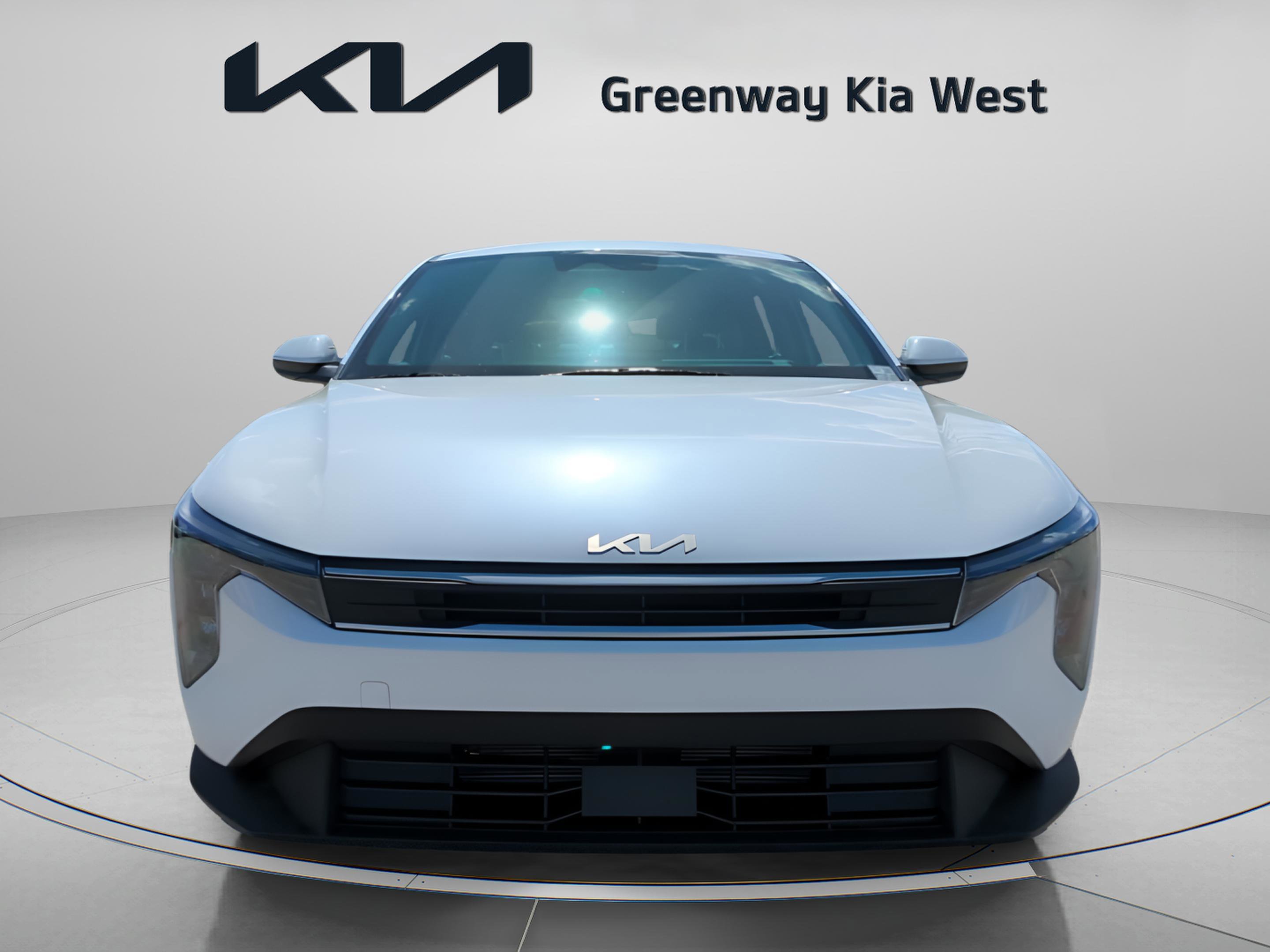 New 2026 Snow White Pearl Kia LXS image 3