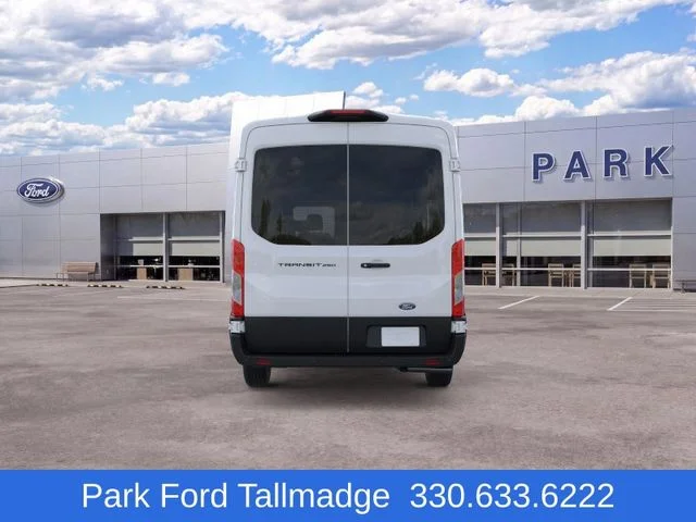 New 2026 Oxford White Ford Base image 5
