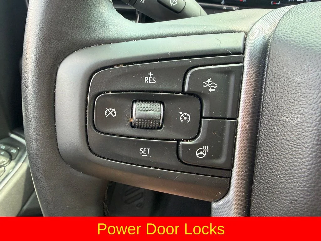 Used 2025 White GMC Elevation image 34