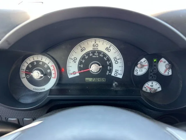 Used 2008  Toyota Base image 24