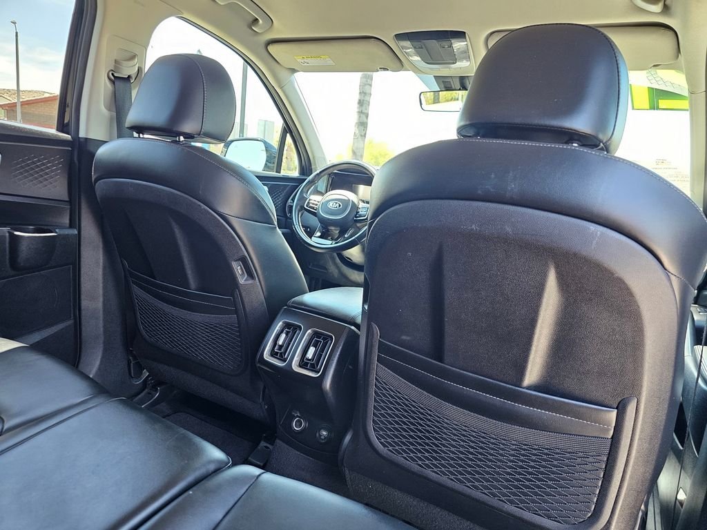 Used 2021 Black Kia S image 15