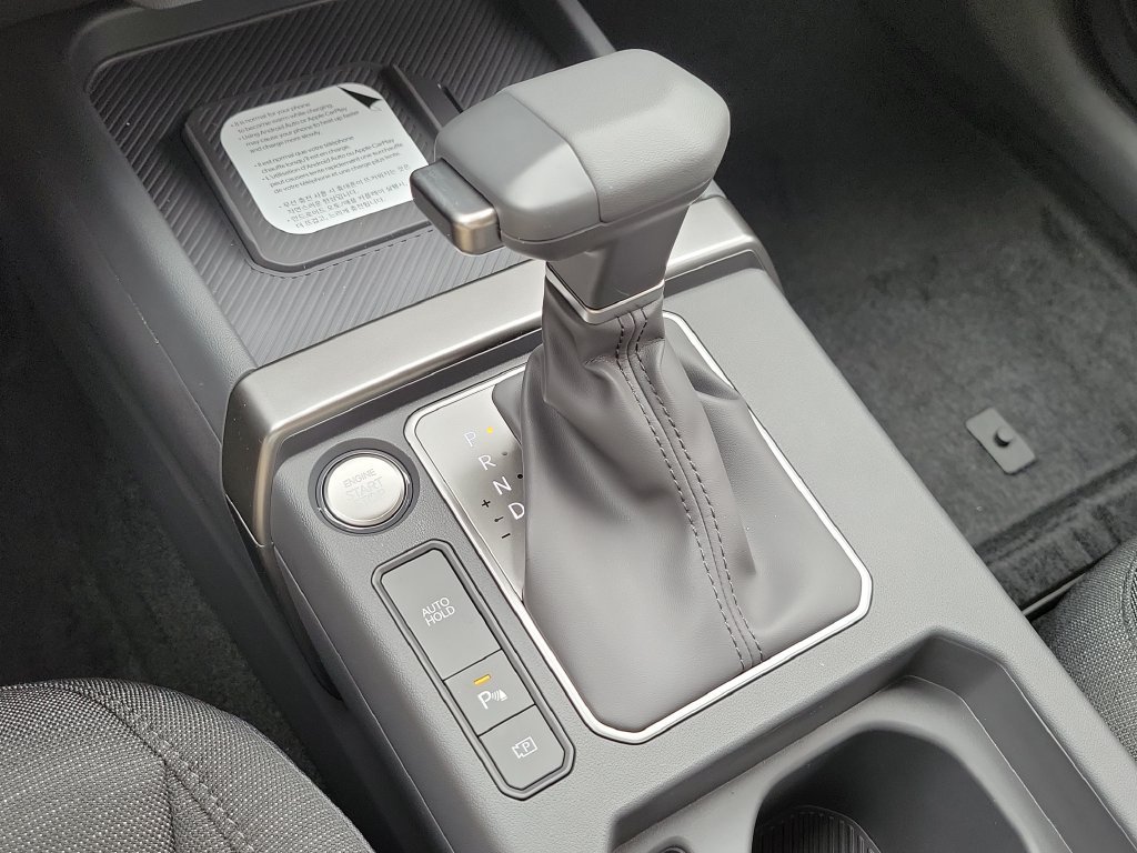 New 2027 Snow White Pearl Kia S image 32