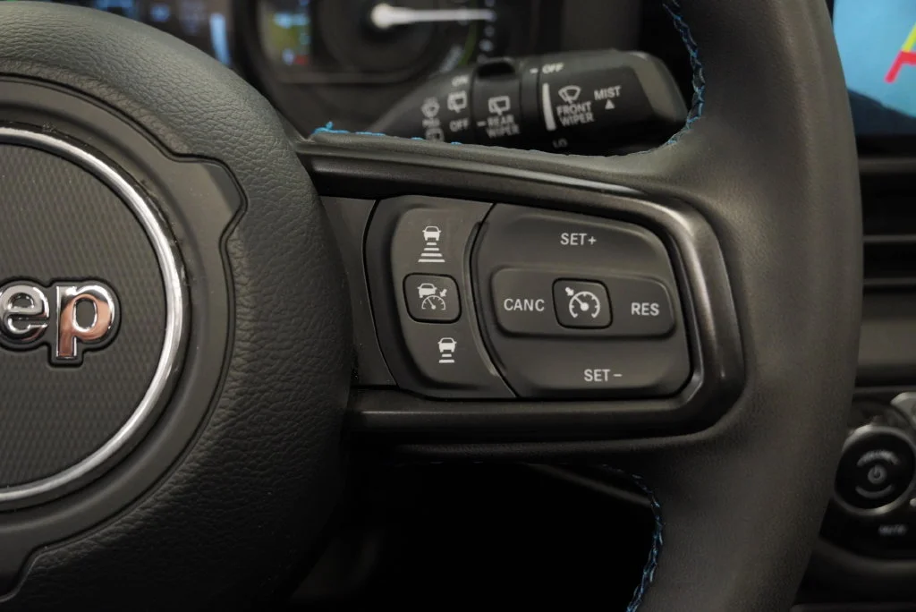 Used 2024 Silver Jeep Rubicon 4xe image 30