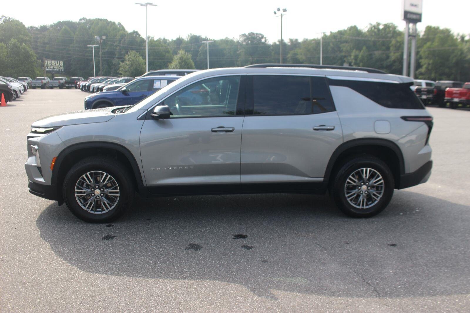 Used 2026 Sterling Gray Metallic Chevrolet LT image 5