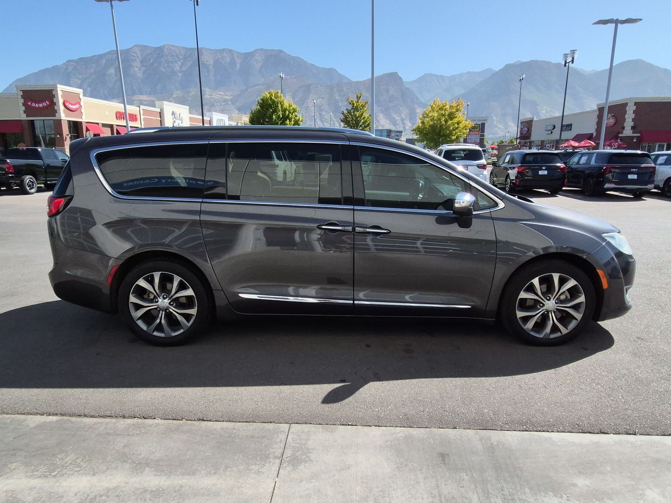 Used 2019 Granite Crystal Metallic Clearcoat Chrysler Limited image 2