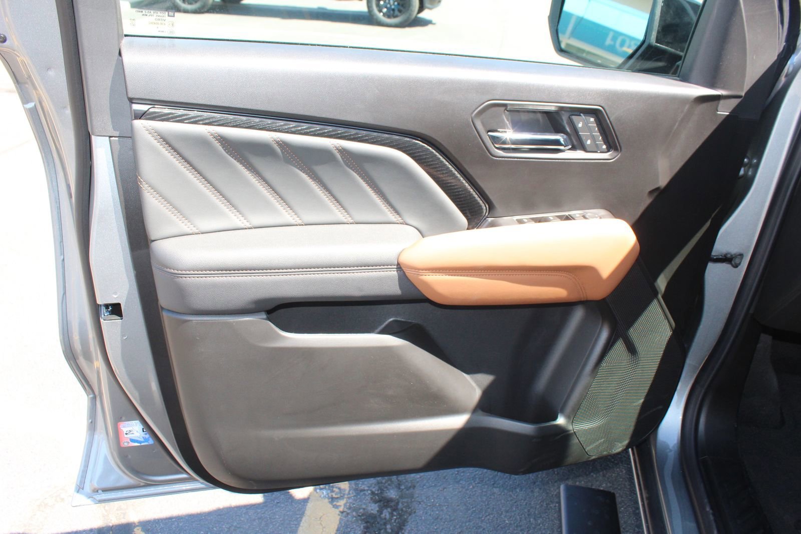 2026 GMC Canyon AT4 - Photo 10