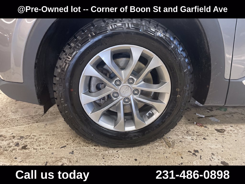 Used 2019 Gray Hyundai SEL image 11