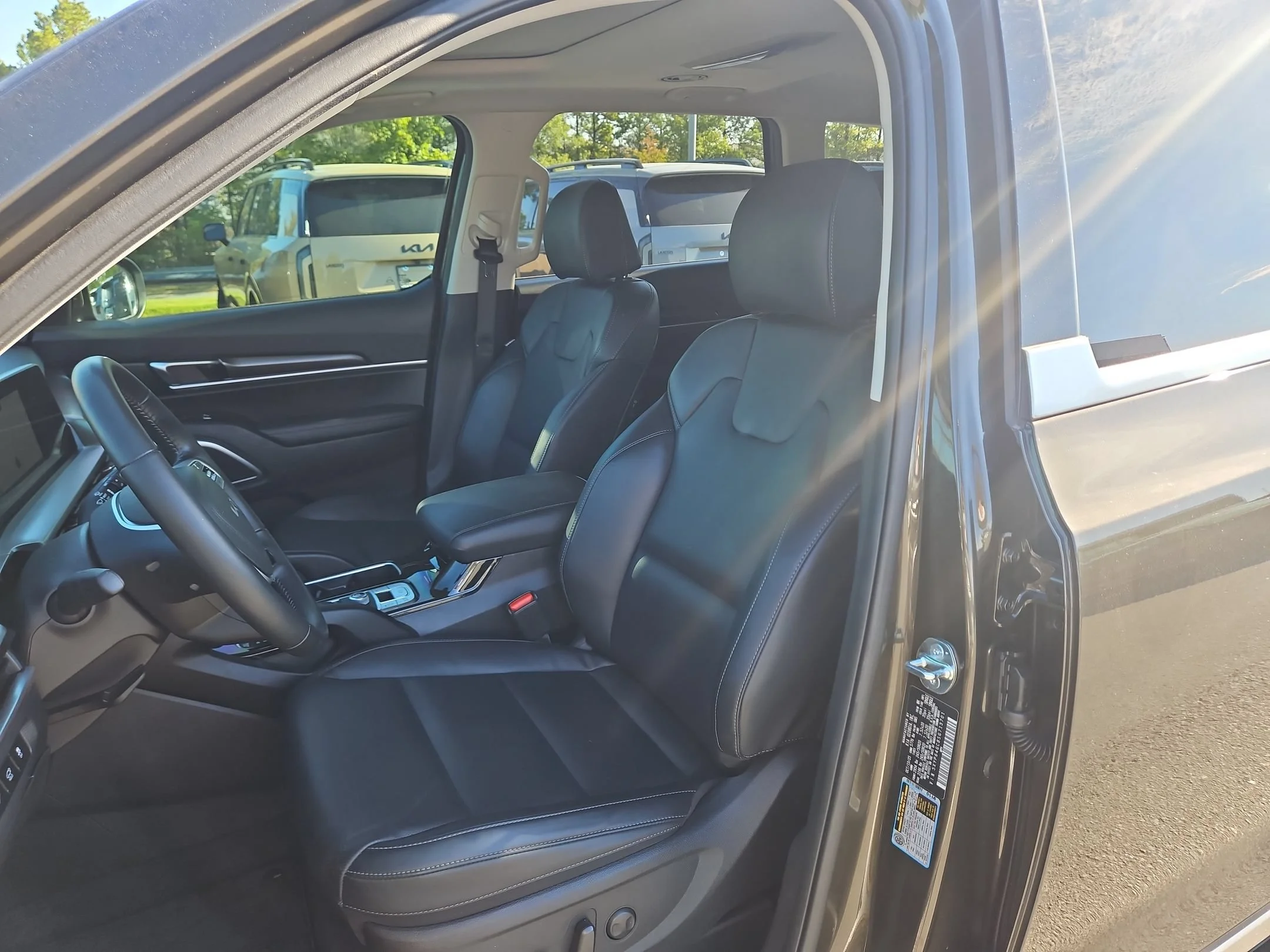 Used 2025 Dark Moss Kia S image 23