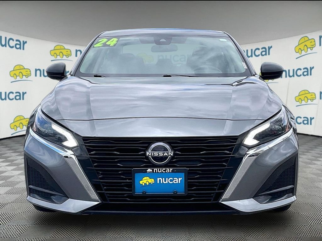 Used 2024 Gun Metallic Nissan 2.5 S image 2
