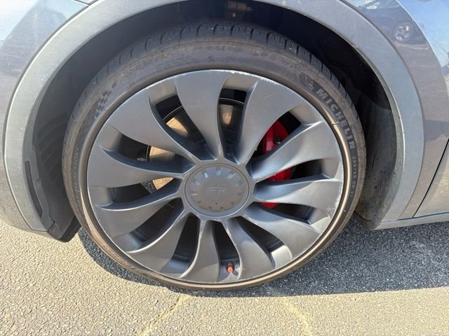 Used 2021 SELECT Tesla Performance image 9
