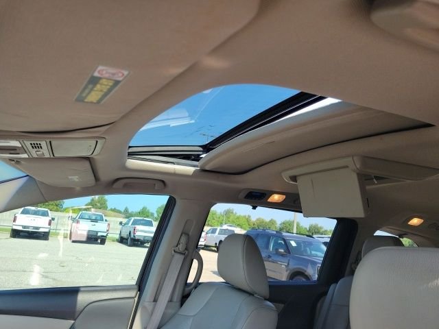 Used 2012 Dark Cherry Pearl II Honda Touring image 5