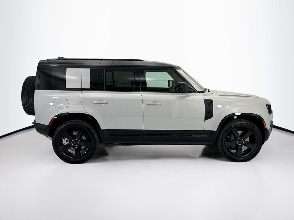 New 2026 Borasco Grey Land Rover X-Dynamic SE image 4
