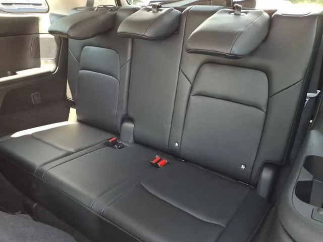 Used 2023 White Nissan Platinum image 21