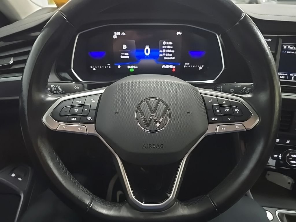 Used 2023 Gray Volkswagen 1.5T SE image 18