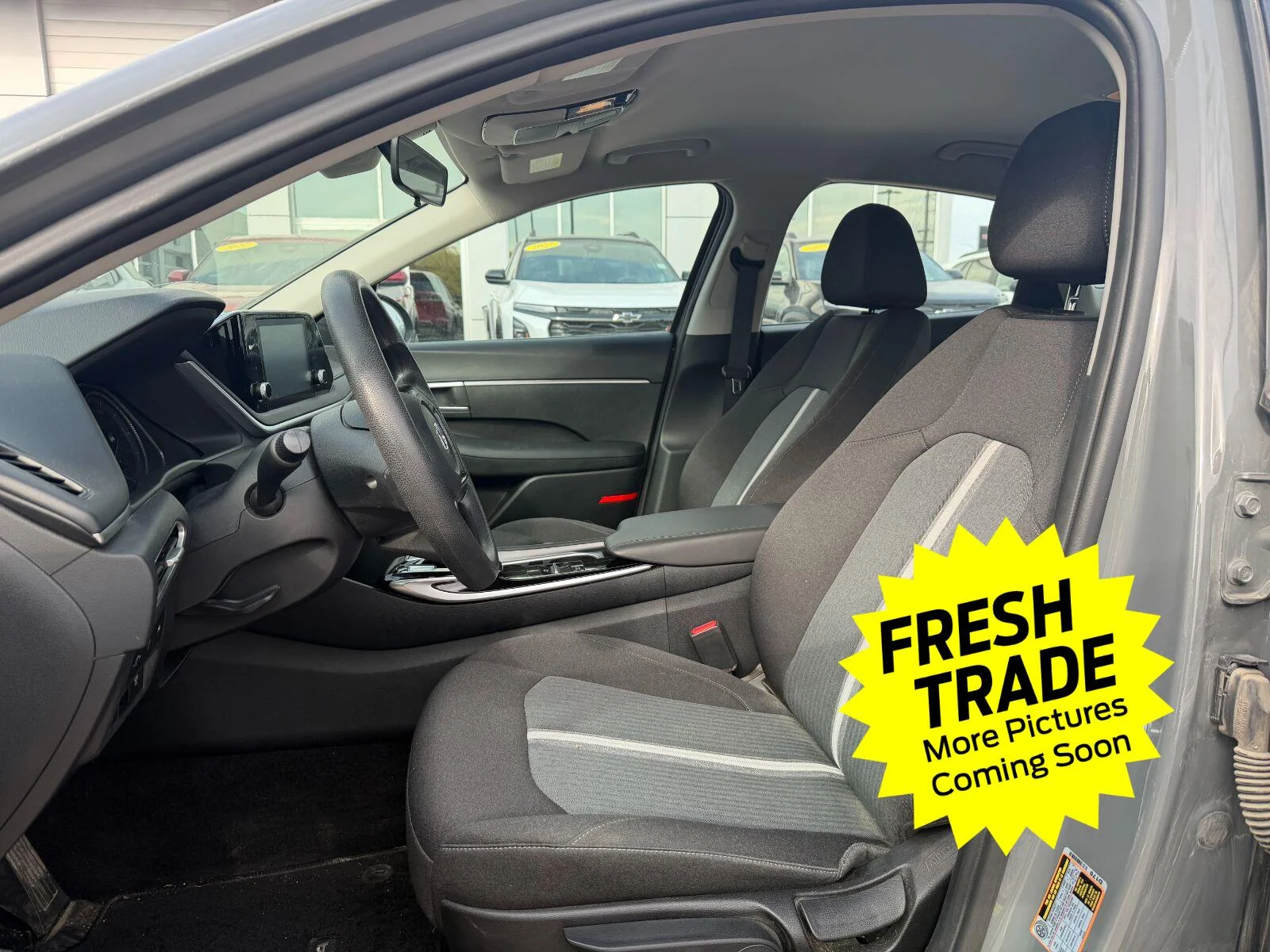 Used 2022 GRAY HYUNDAI  image 10