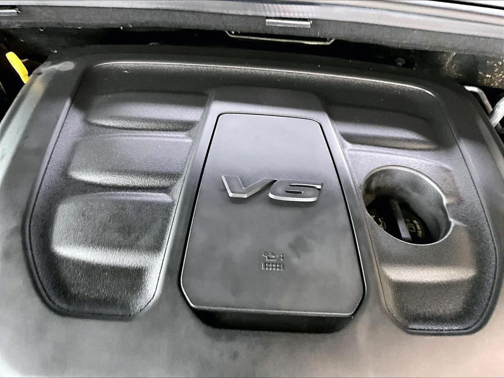 Used 2020 Gray Jeep Altitude image 33