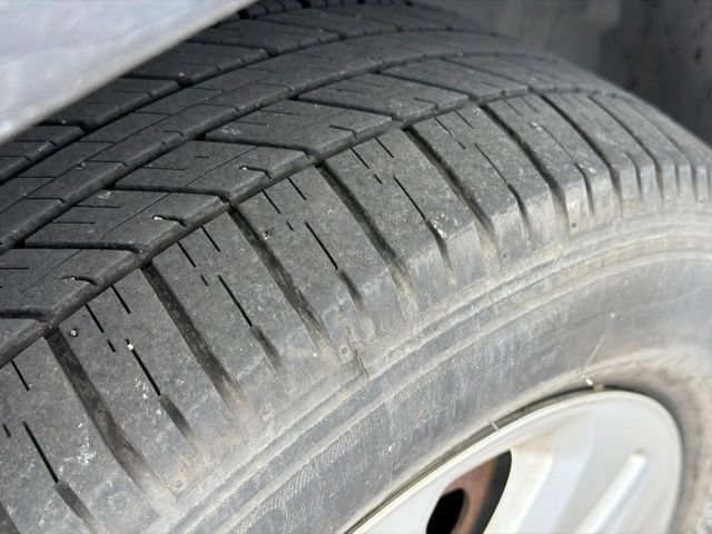 Used 2017 Gray Dodge SE image 7