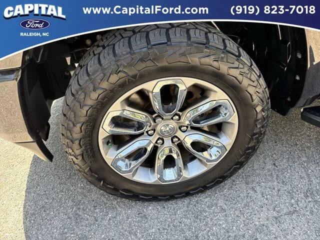 Used 2020 Black Ram Laramie image 13