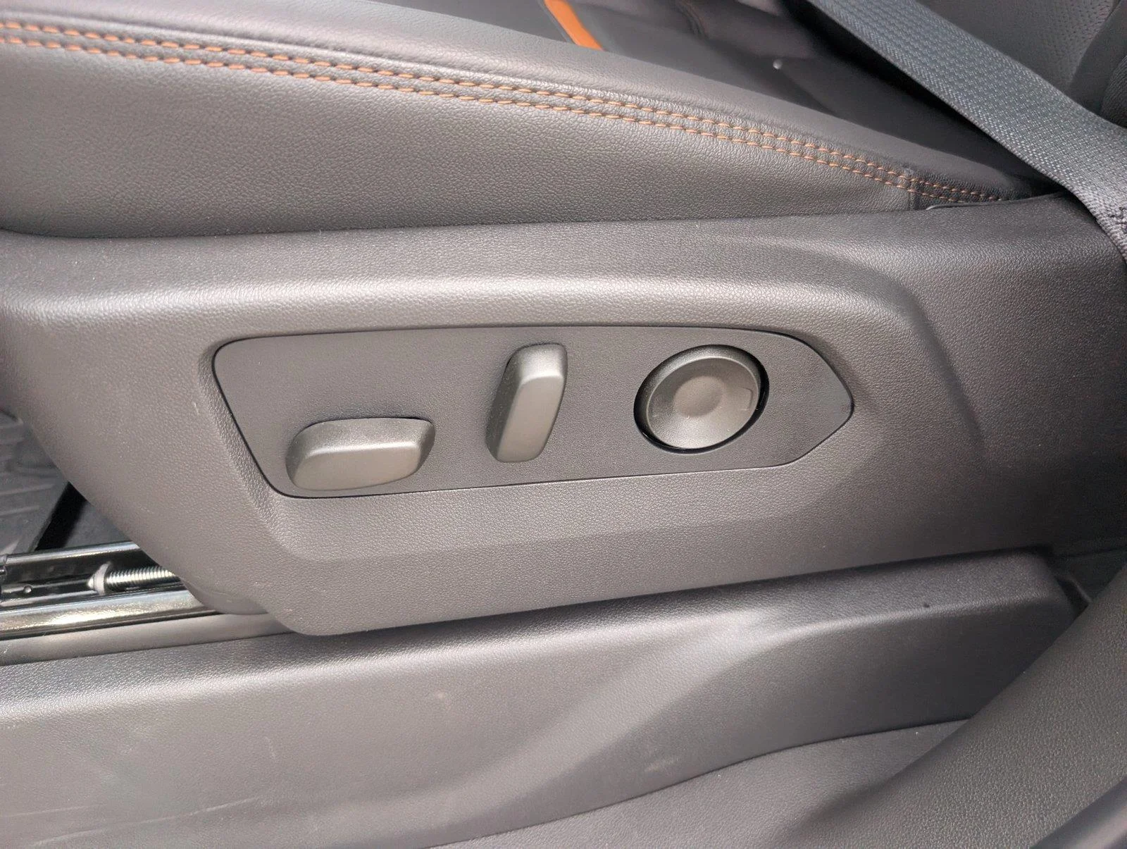 2026 GMC Sierra 1500 AT4 - Photo 19
