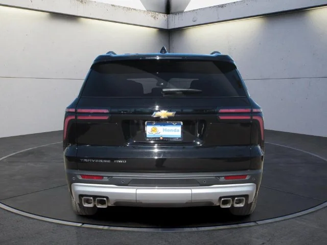 Used 2026 Black Metallic Chevrolet LT image 7