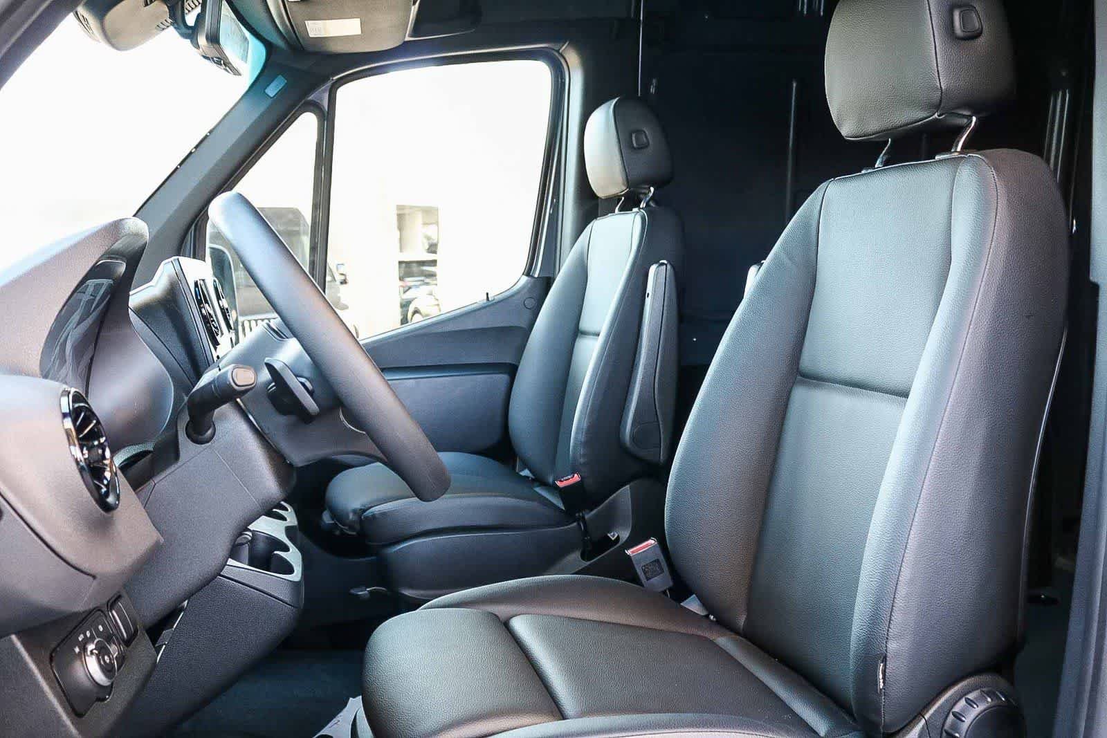 2024 Mercedes-Benz Sprinter Cargo Van Base - Photo 44