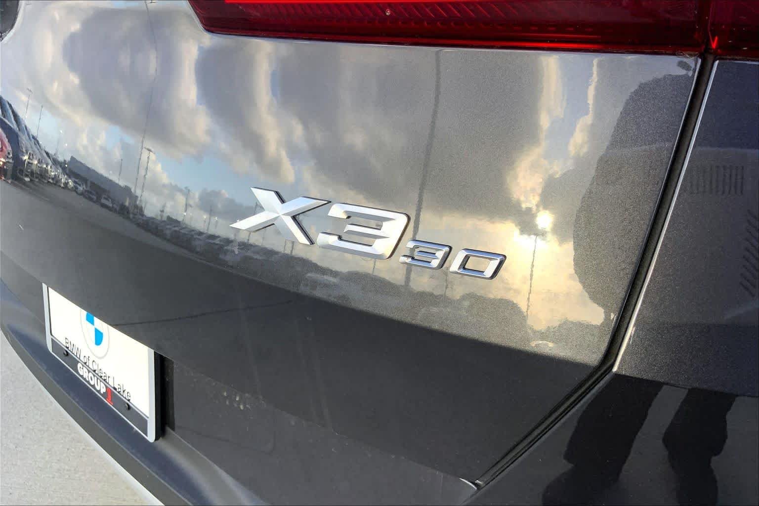 Used 2026 Dark Graphite Metallic BMW 30 xDrive image 15