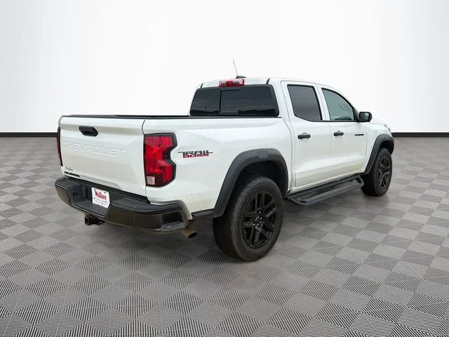 Used 2025 White Chevrolet Trail Boss image 7