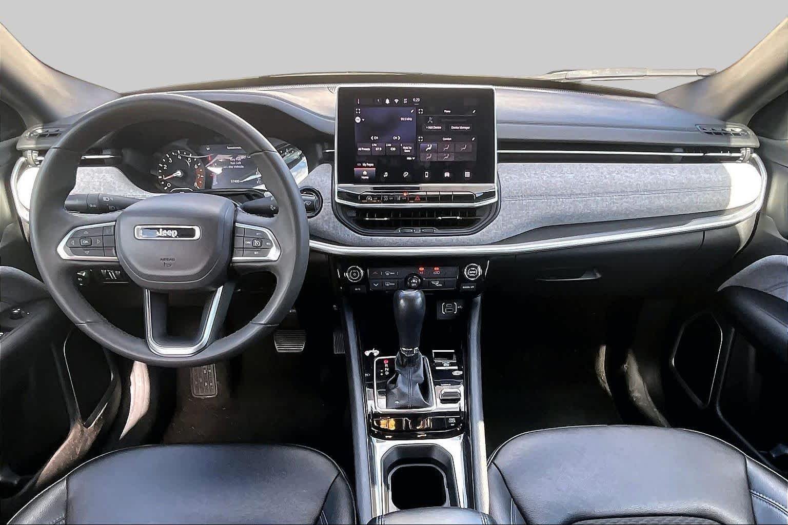 Used 2024 Bright White Clearcoat Jeep Latitude image 15