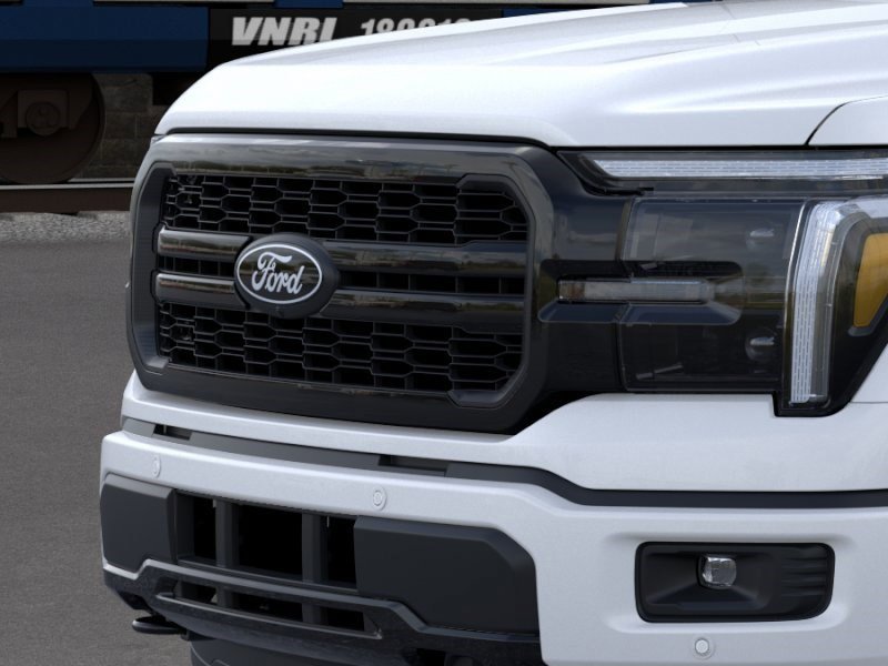 New 2026 Star White Metallic Tri-Coat Ford LARIAT image 17