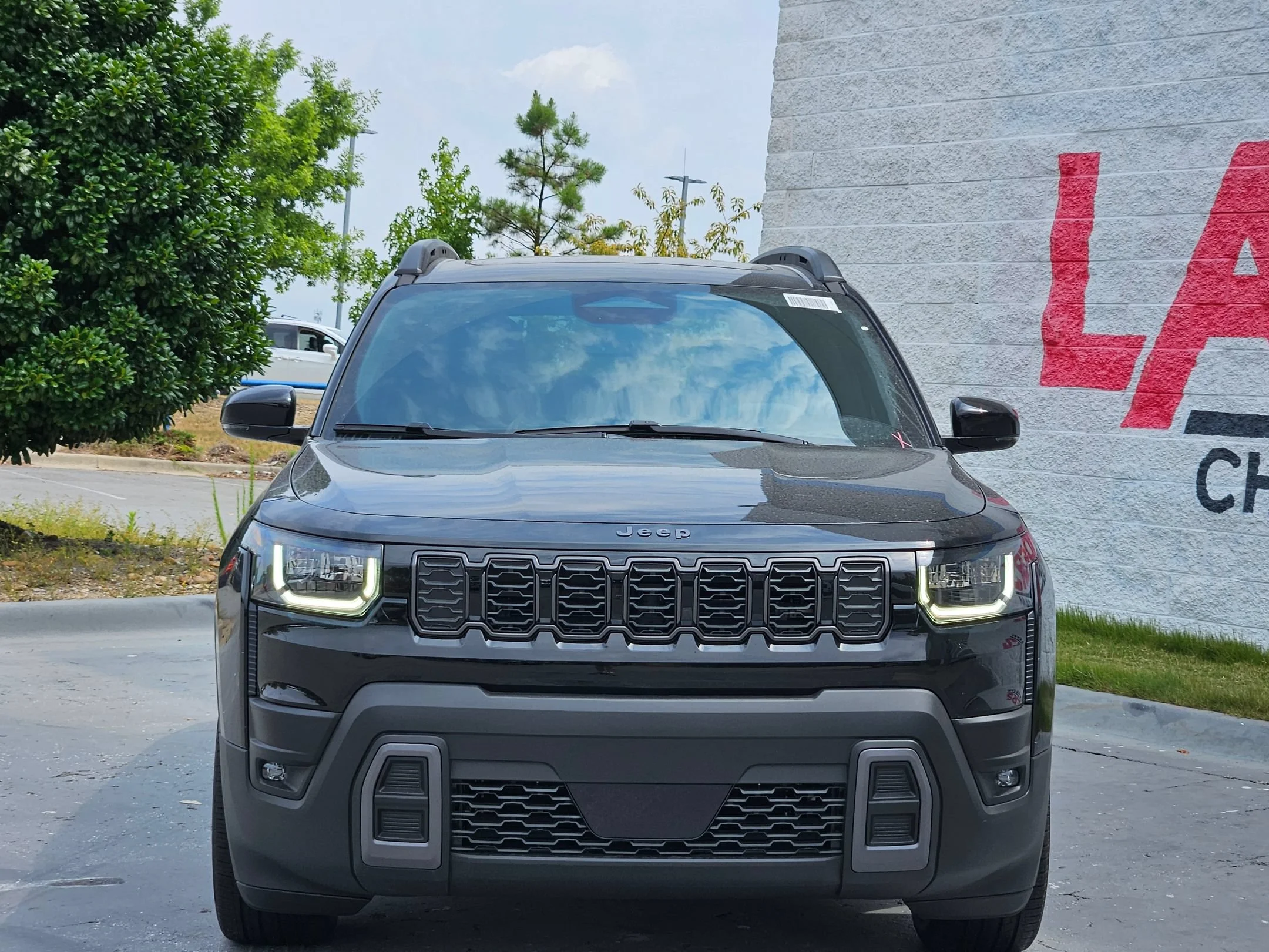 New 2026 Diamond Black Crystal Pearlcoat Jeep 85th Anniversary image 2