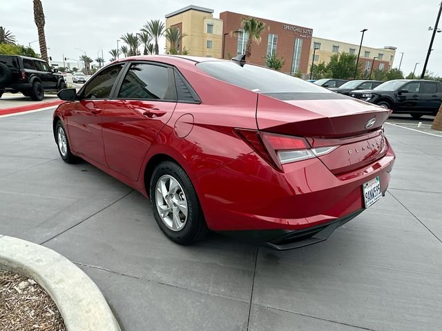 Certified Used 2022 Scarlet Red Pearl Hyundai SE image 5