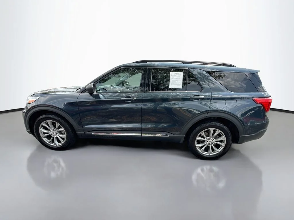Used 2023 Stone Blue Metallic Ford XLT image 4